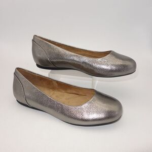 NEW Softwalk Women's Sonoma Slip On Leather Ballet Flat Shoes Platinum Size 6